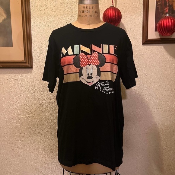 Rustic United Tops - Women's Minnie Mouse Black Crew Neck T-shirt Size XL